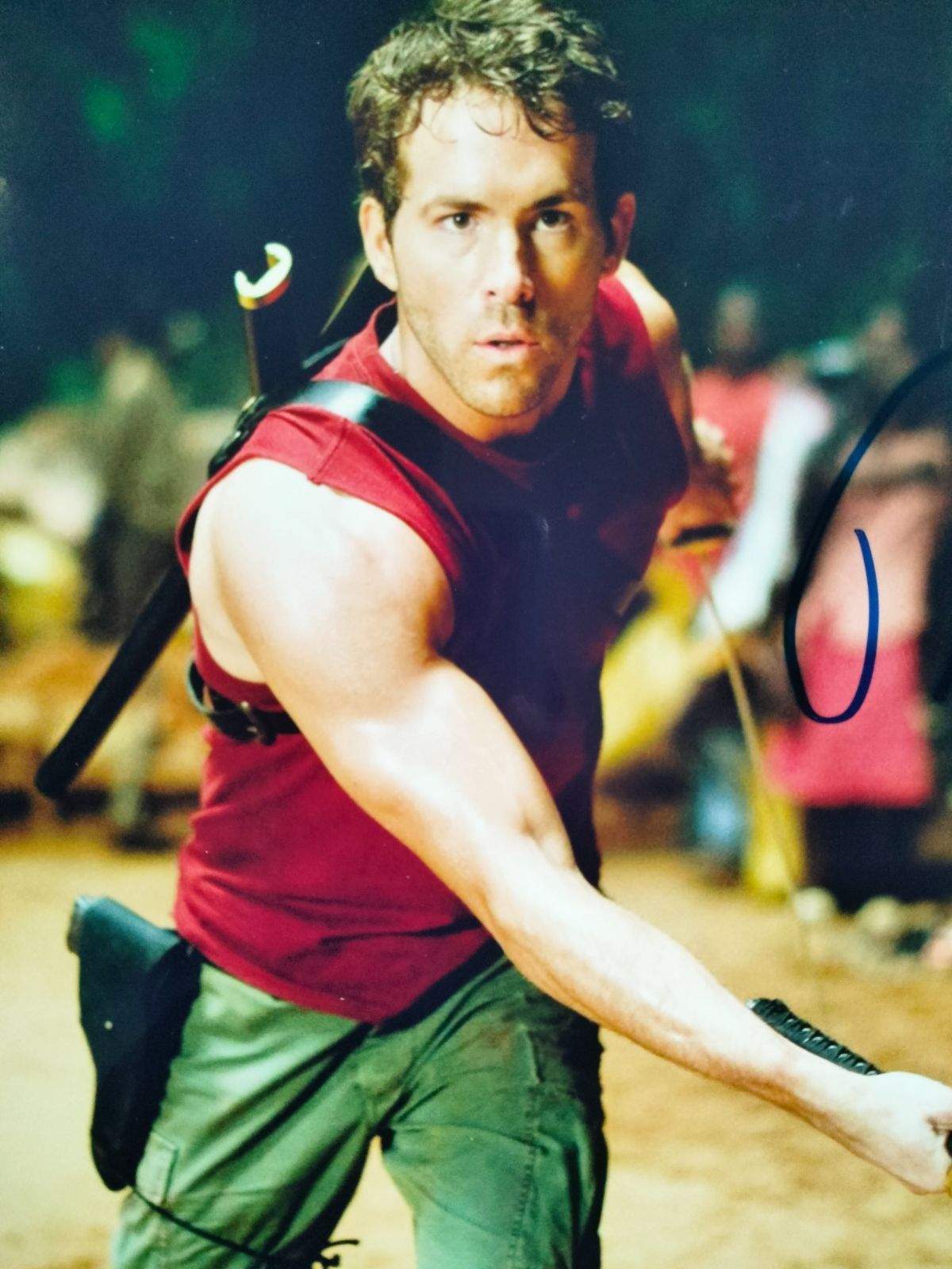 ライアン・レイノルズ直筆サイン入り超大型写真…Ryan Reynolds