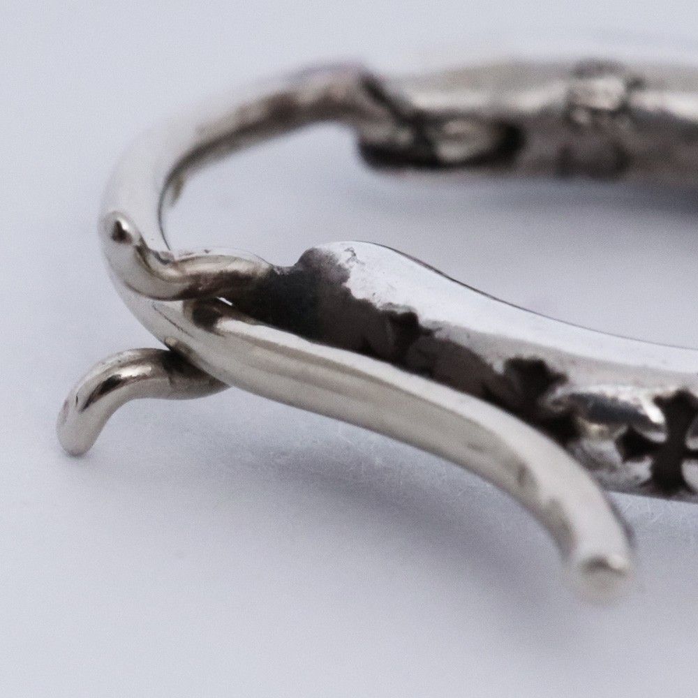 CHROME HEARTS タイニー TFL フープ ピアス シルバー - メルカリ