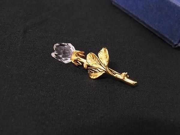 極美品SWAROVSKI スワロフスキー ブローチ 花カゴ 花束 モ 石取れなし 楽天市場】スワロフスキー ブローチ（モチーフ花）の通販