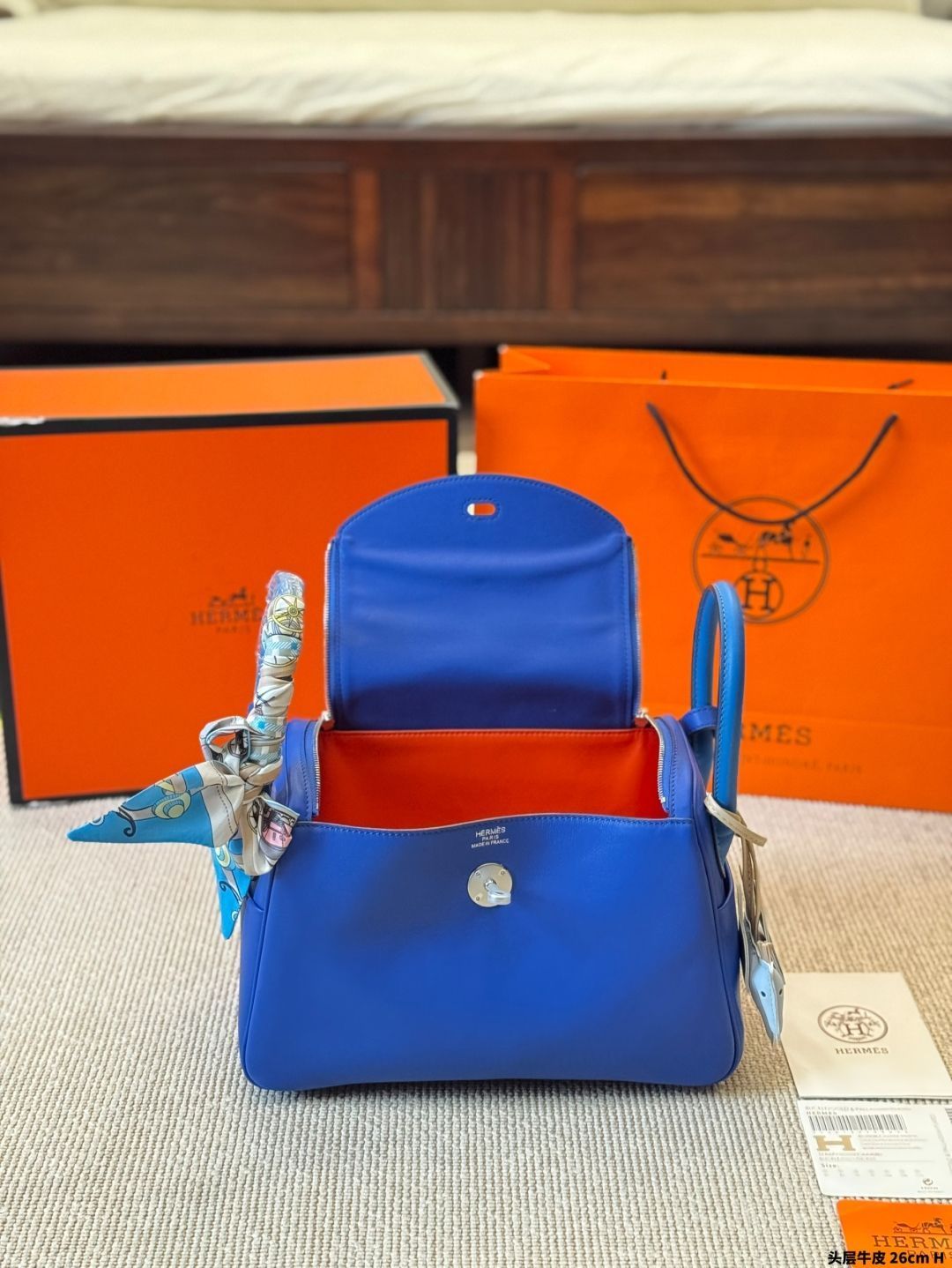 HERMES リンディ　バッグ　期間限定出品 エルメス(HERMES)エルメス リンディミニ ゴールド ショルダー
