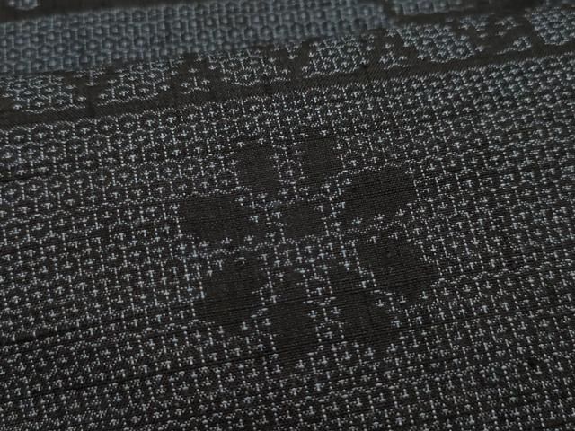 平和屋着物●結城紬　100亀甲　吉祥花文　正絹　逸品　CAAR8393vf 平和屋着物○結城紬 100亀甲 吉祥花文 正絹 逸品 CAAR8393vf