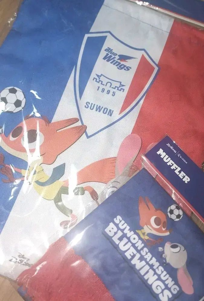 水原三星ブルーウィングス ズートピア マフラー