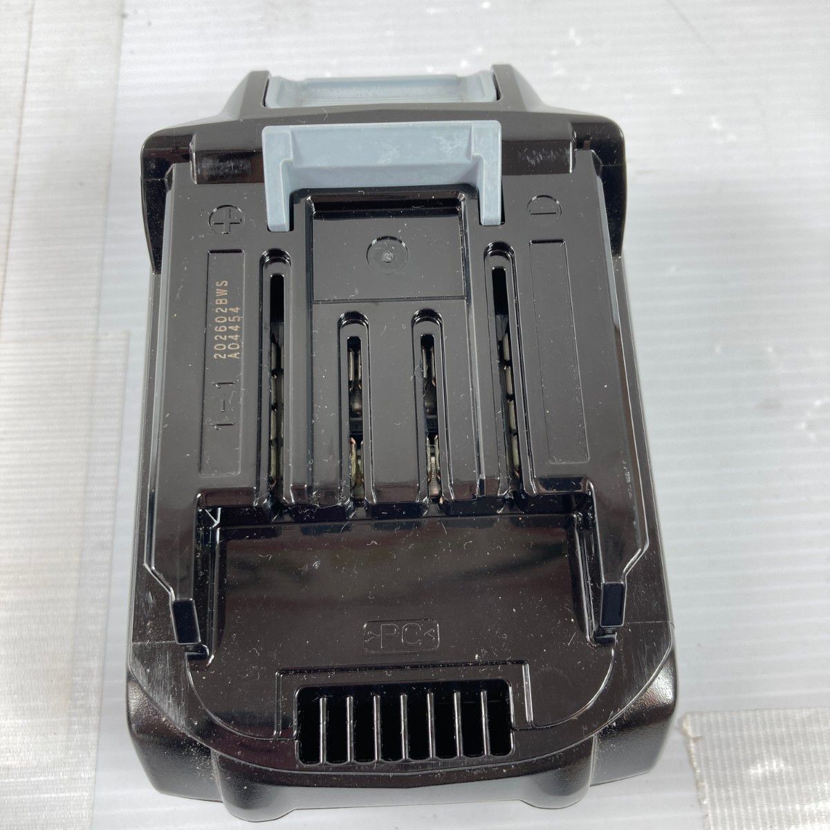 40v 充電式インパクトドライバ