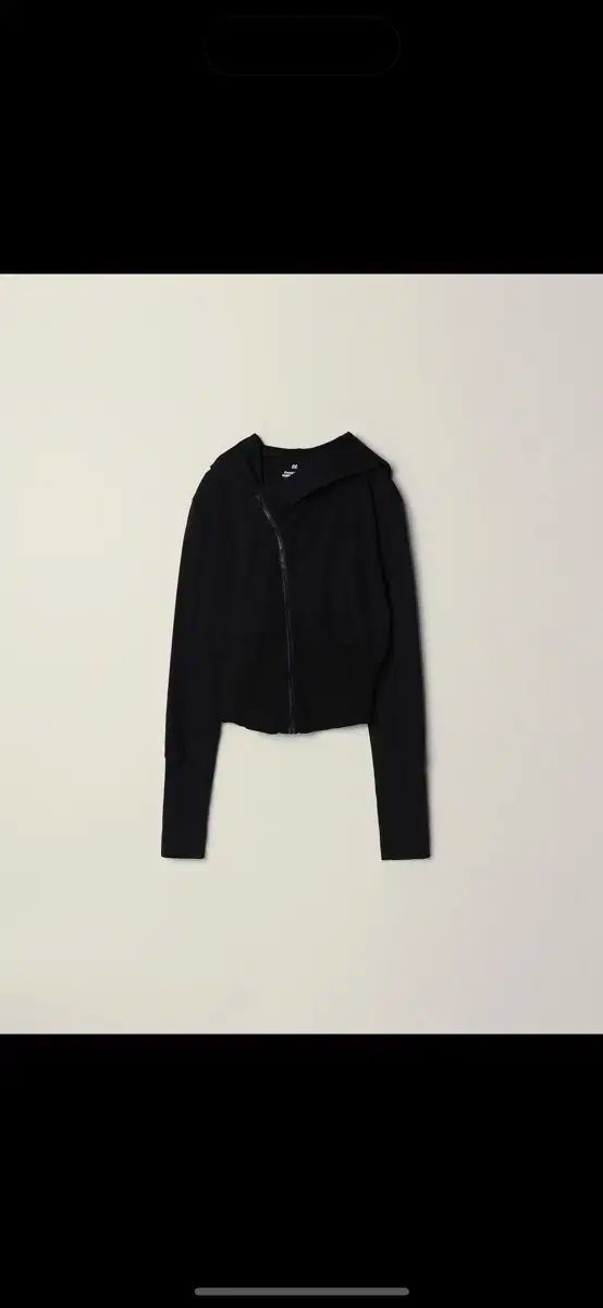 ヌマレ ee ジップアップパーカー 女性用 を販売しています