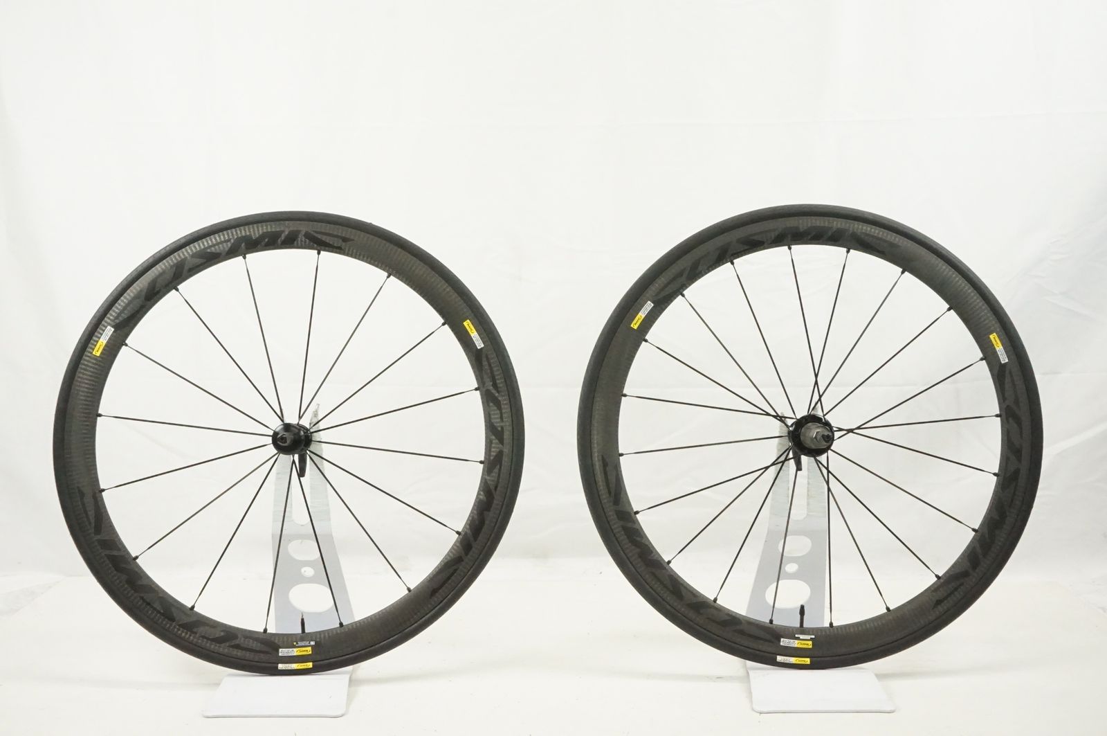 mavic コスミック CARBONE 40 カーボンホイール　マビック マヴィック MAVIC コスミック カーボン COSMIC CARBONE 40T カーボン