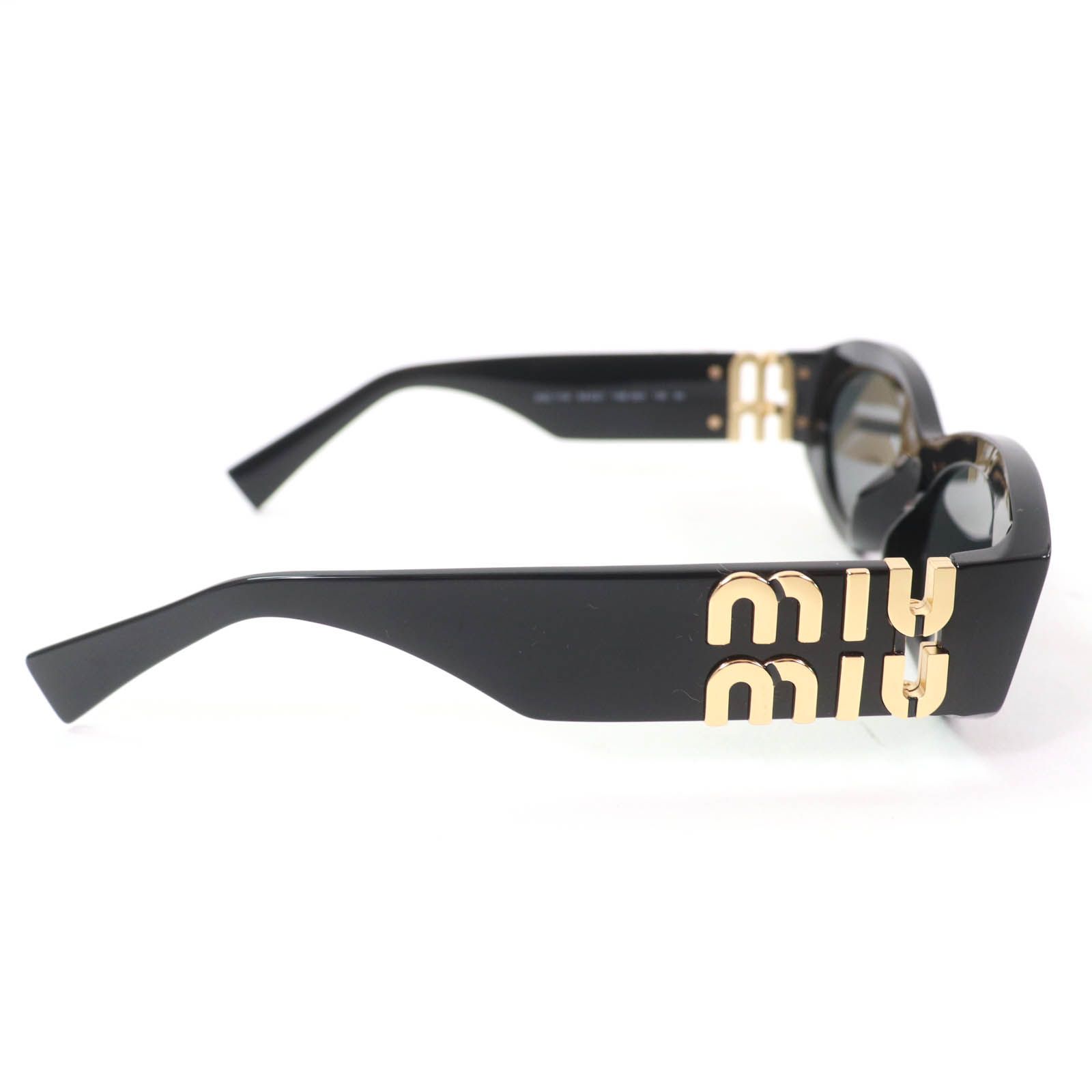 極美品 miu miu グリンプス サングラス 箱付き メタルロゴ 極美品 miu miu グリンプス サングラス 箱付き メタルロゴ