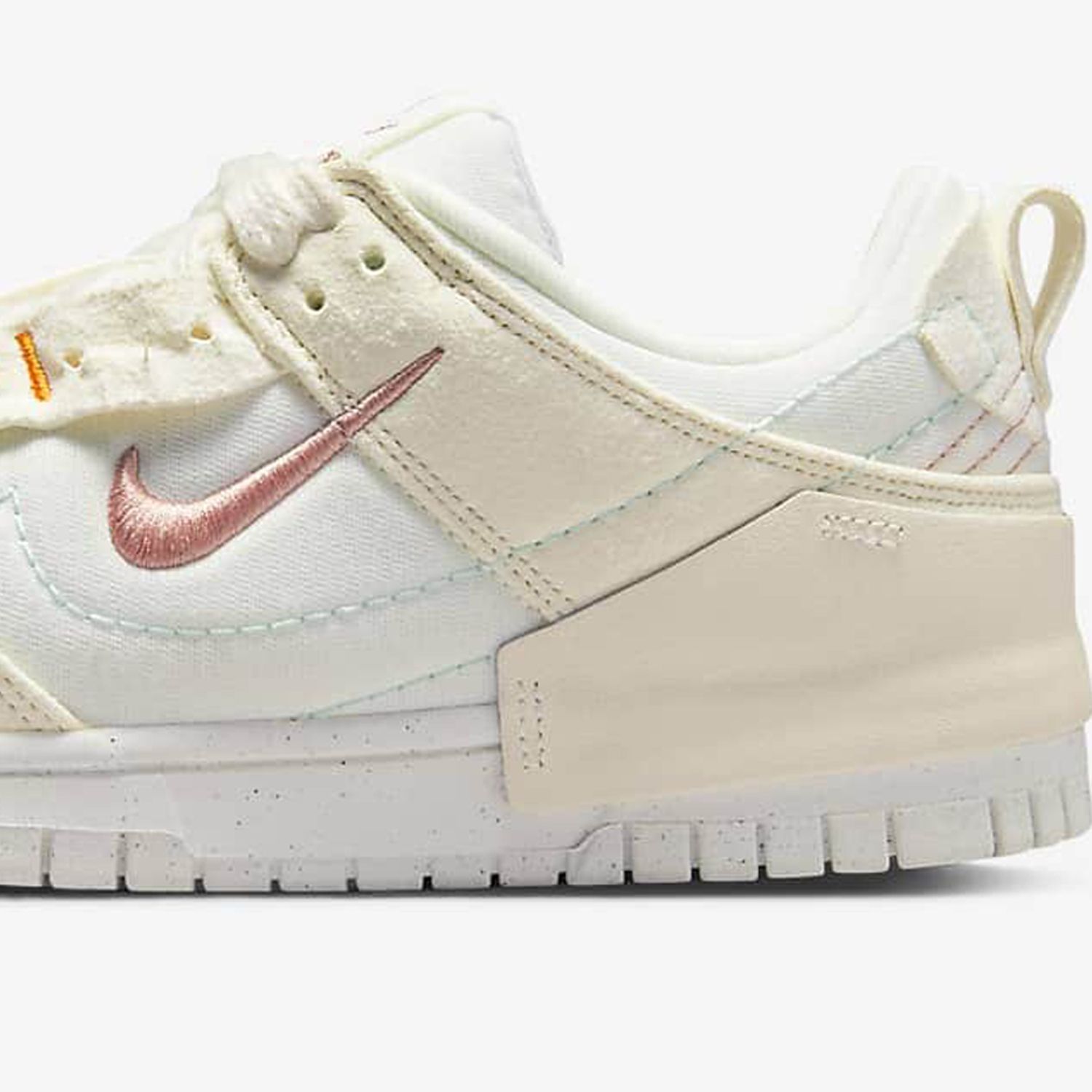 ナイキ] ダンク LOW ディスラプト 2 [W DUNK LOW DISRUPT 2] ペール  