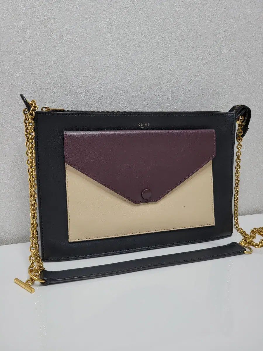 セリーヌ☆クラッチバッグ　セカンドバッグ　革　アクセサリーポーチ　バイカラー ○ 美品 セリーヌ CELINE ソロ クラッチバッグ セカンドバッグ ポーチ