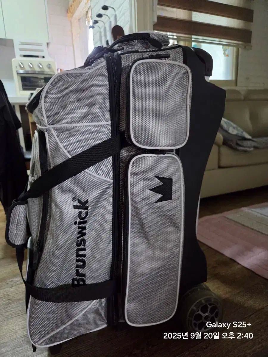 《超レア》Brunswick ボウリングバック4個入り ブラック/ホワイト ボーリング BRUNSWICK（ブランズウィック） 4 ボールバッグ 3 ボーリング