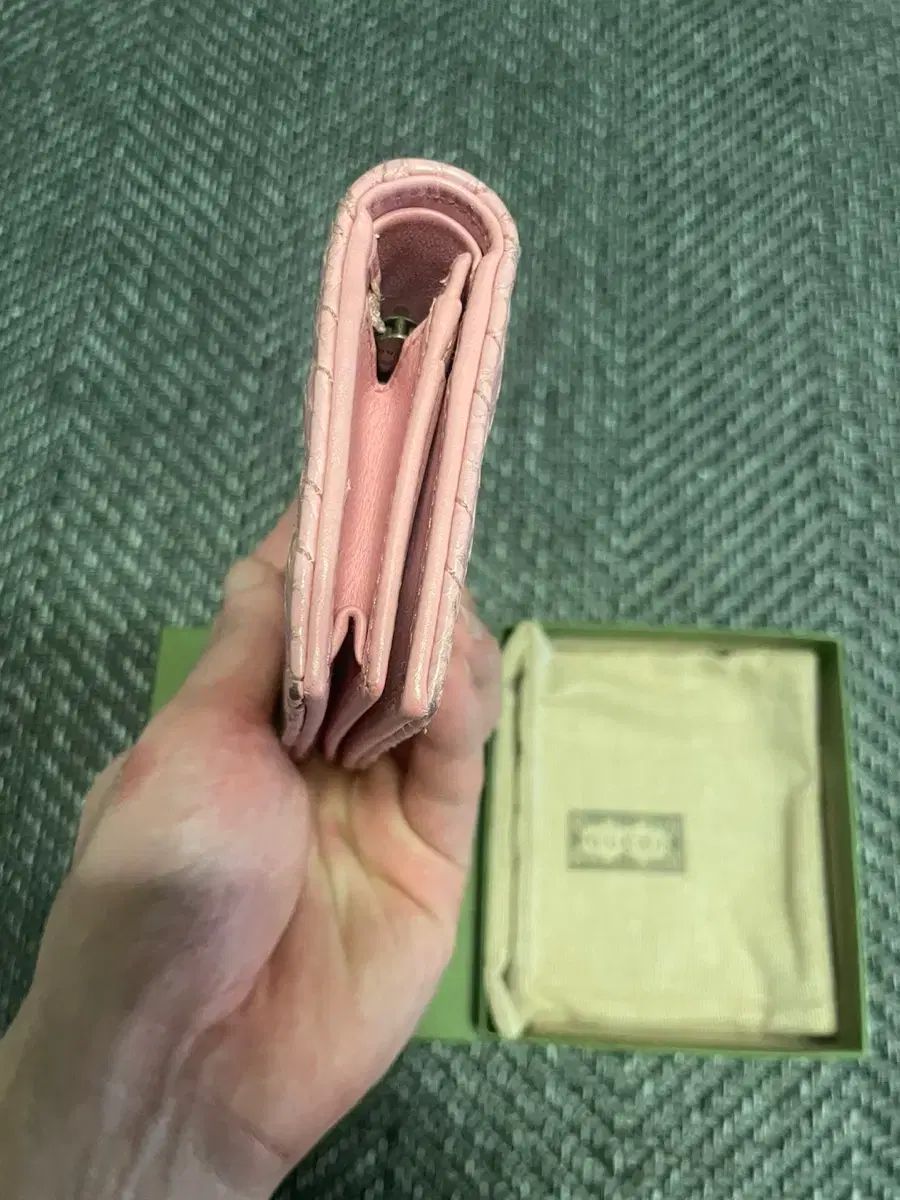 GUCCI