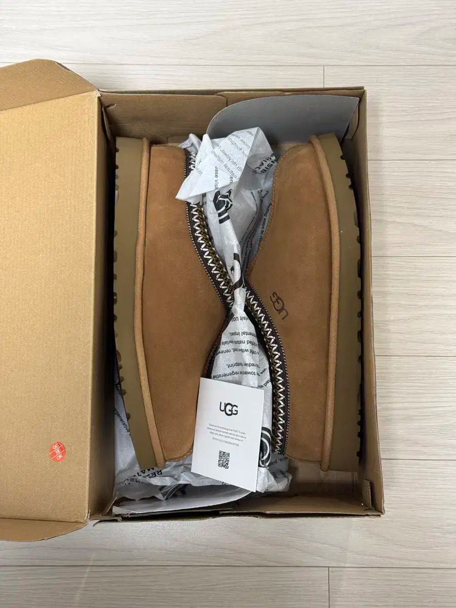新品 UGG(アグ) タスマン 270