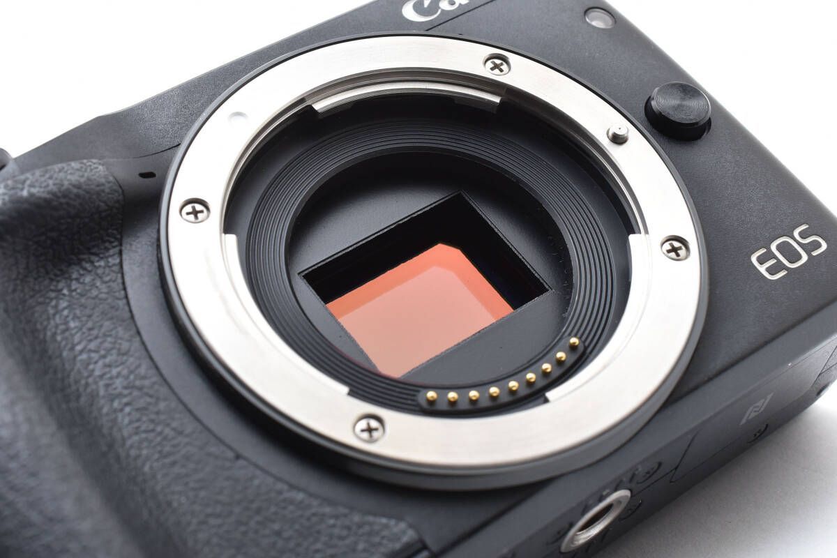 Canon EOS