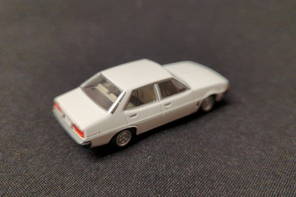 トミーテック TOMICA LIMITED VINTAGE NEO 三菱ギャランΣ
