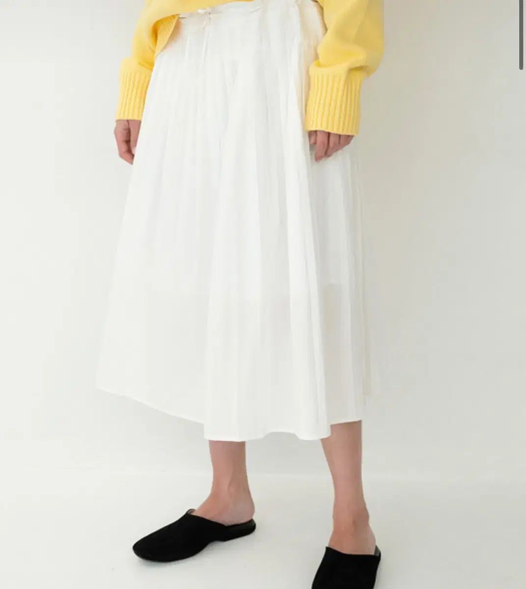 vartist edith pleated skirt