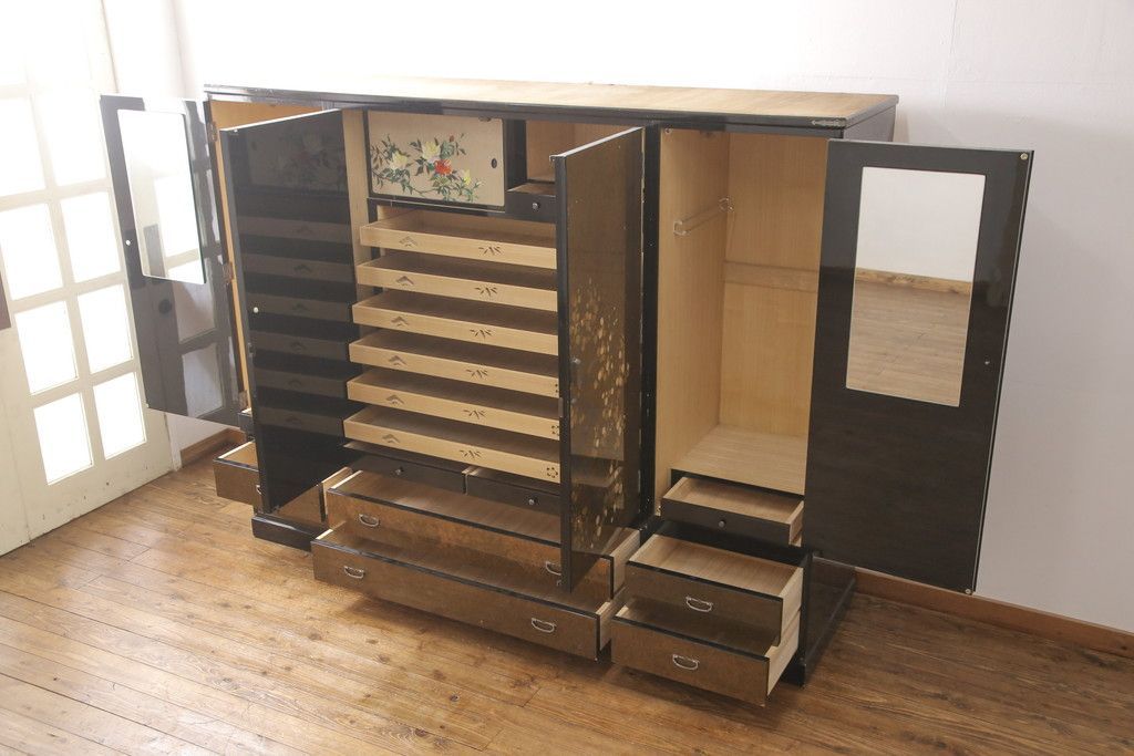 尾形光琳燕子花図衣装箪笥着物箪笥/和タンス/ワードローブ/伝統工芸/漆塗