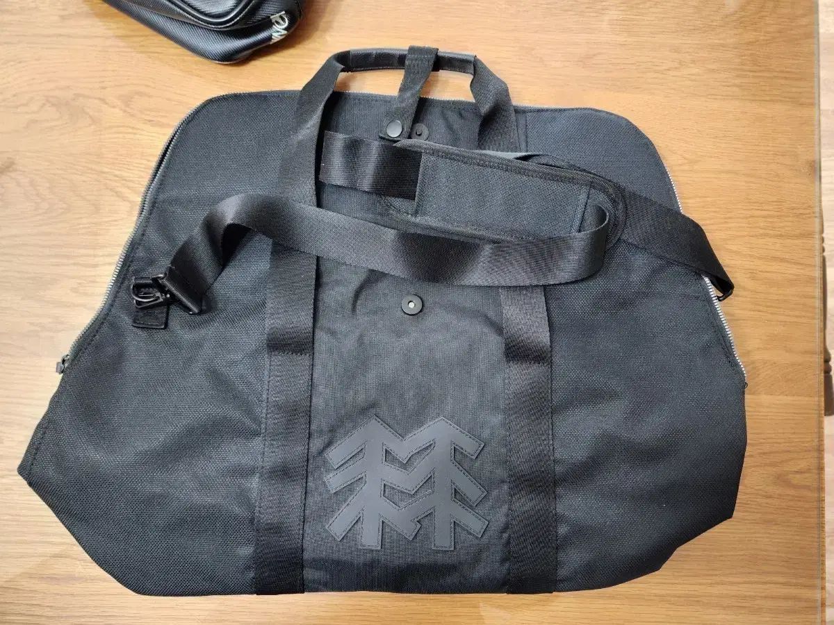 Kolon Sport コーロンスポーツ ダブルバッグ