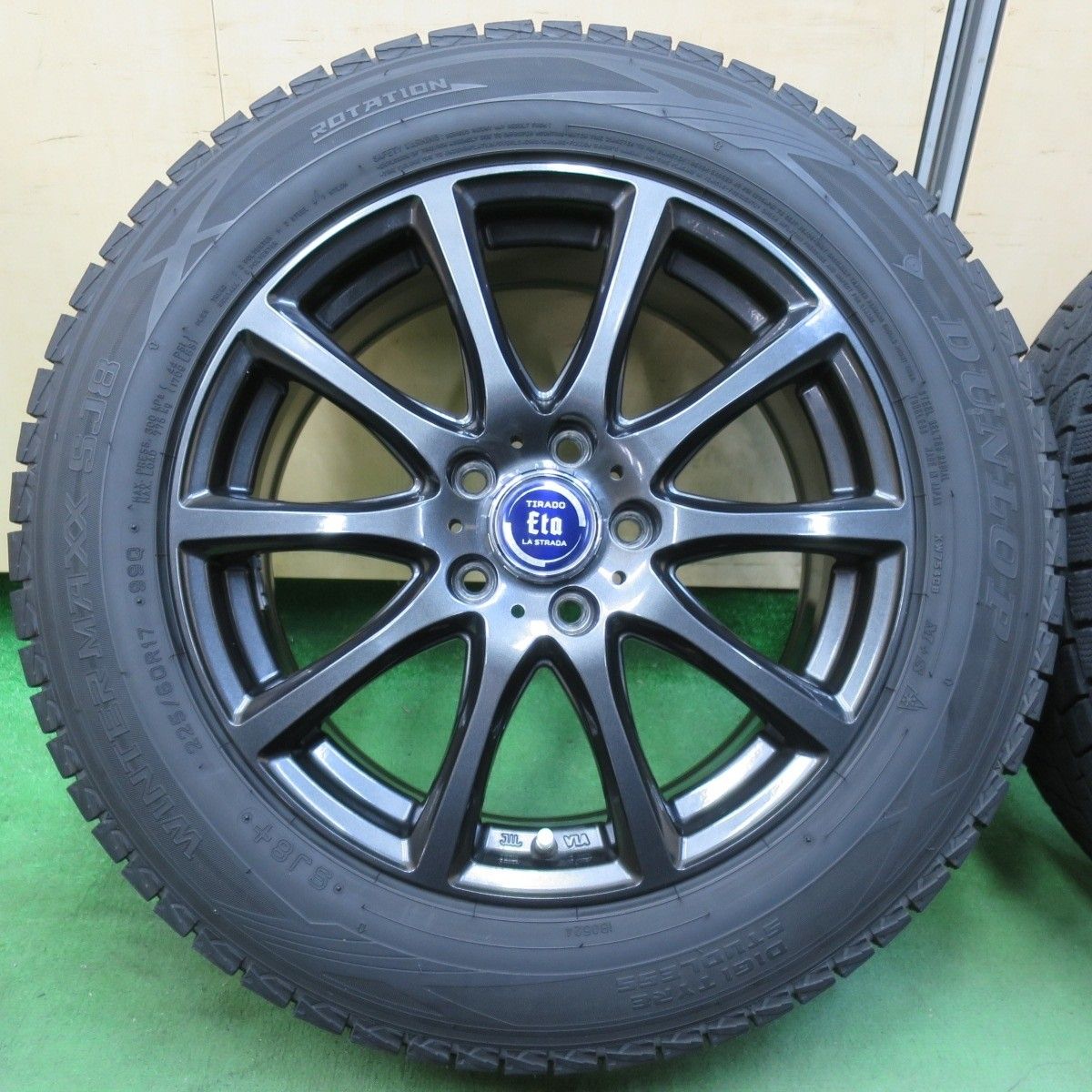 バリ溝 21年 キレイ 9.5分 スタッドレス 225 60R17 ダンロップ ウインターマックス SJ8 TIRADO Eta LA STRADA ティラード ラストラーダ 17インチ PCD114.3 5H 5031412イス