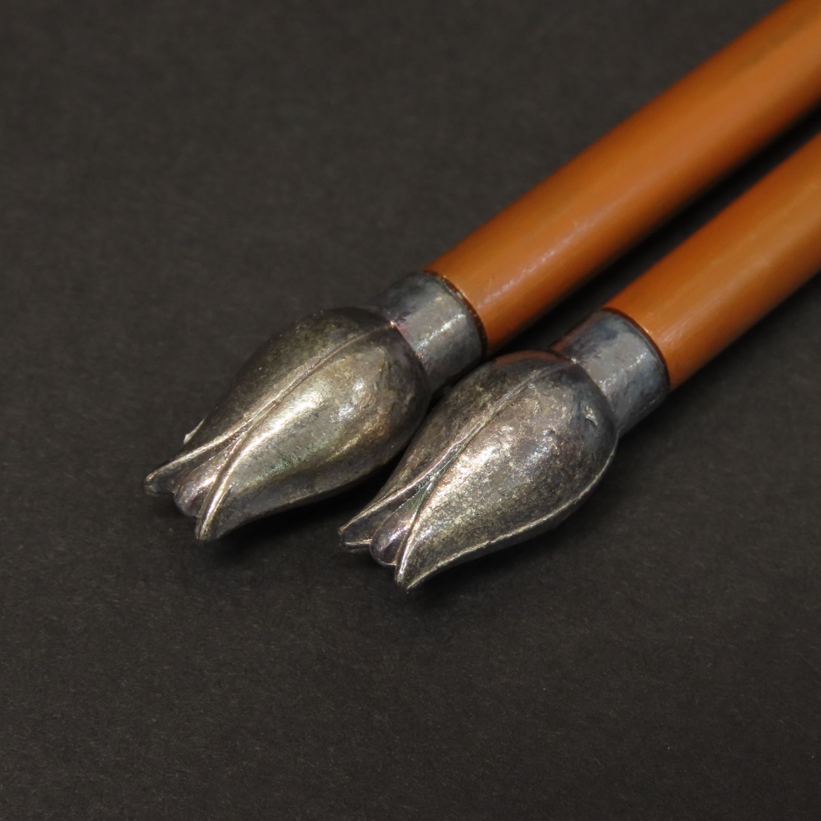 金工師　木村清五郎作　桐実頭飾火箸　共布共箱　V　7439 金工師 木村清五郎作 桐実頭飾火箸 共布共箱 V 7439 - メルカリ