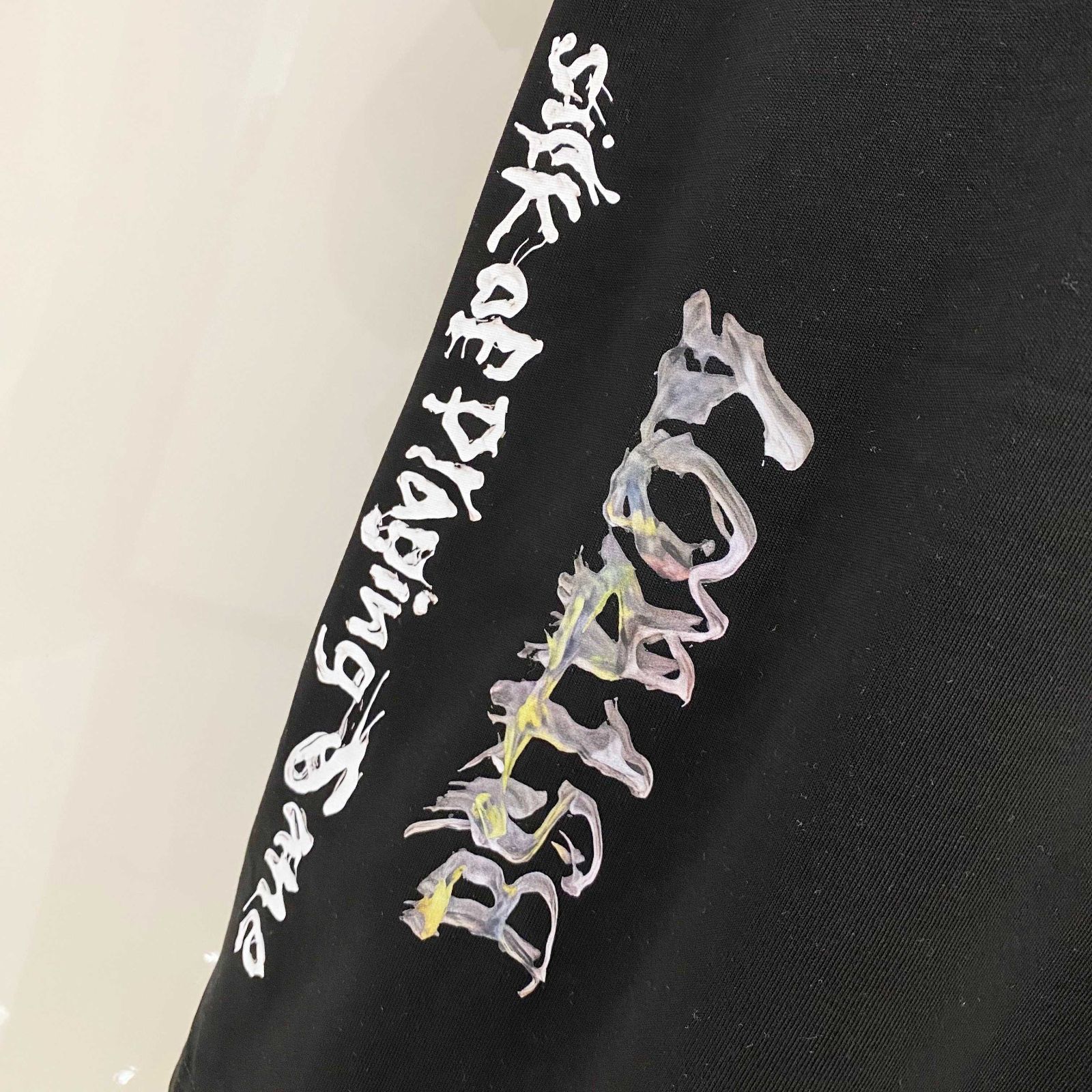 今日特価】GIVENCHY ジヴァンシー 25SS プレミアムプリント T