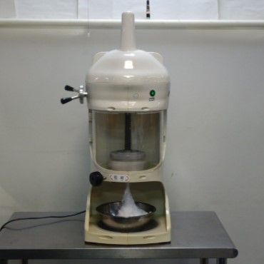 業務用 ブロック アイス スライサー かき氷 100V W32D42H85cm カキ氷 19.6kg ふわふわ 台湾 刃は研磨しました