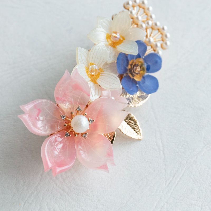 花畑 桜 水仙 勿忘草のバレッタ 髪飾り ヘアアクセサリー - メルカリ