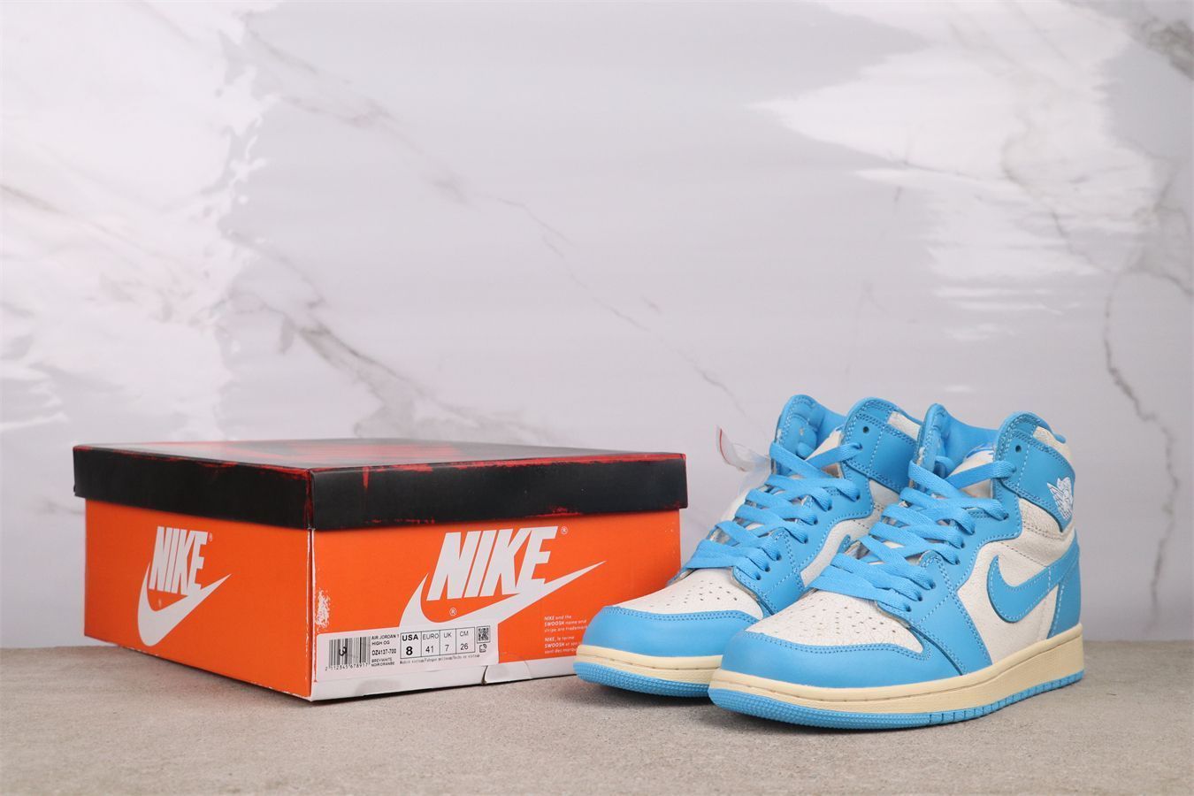 今日特価】エアジョーダン Air Jordan AJ1 ノースカロライナ