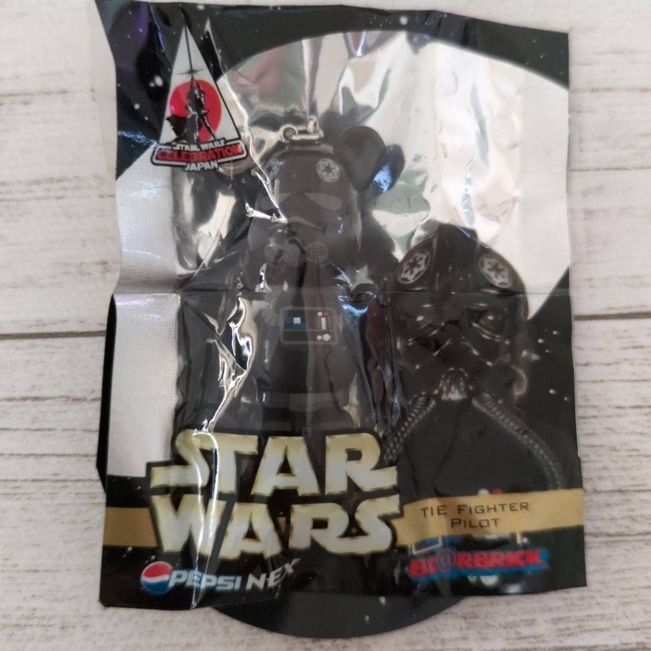 ベアブリック スターウォーズ X ペプシ [ タイファイターパイロット Tie Fighter Pilot ] STARWARS PEPSI メディコム BE@RBRICK 6g7v4d0 Star Wars x BE@RBRICK x Pepsi Nex TIE FIGHTER PILOT Strap