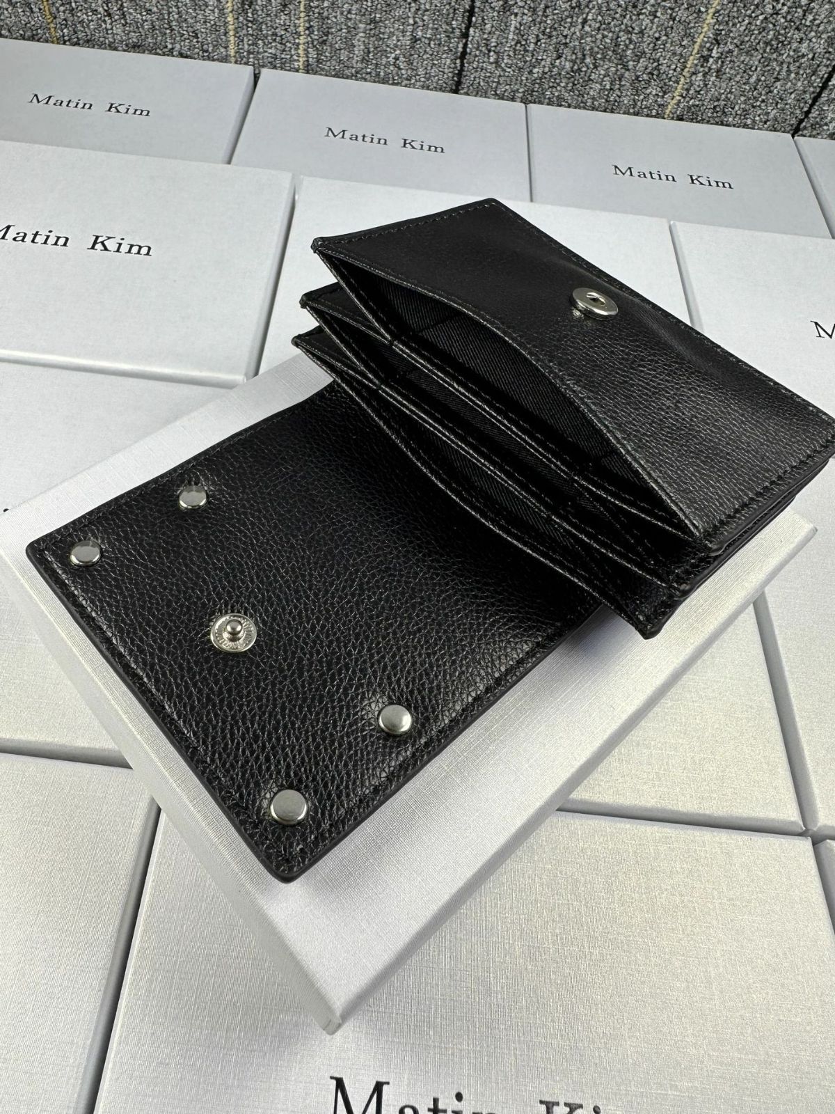Matin Kim ミニ財布 黒 キルティング　マーティンキム　新品未使用 新品未使用】MATIN KIM マーティンキム 大人気 韓国 折りたたみ