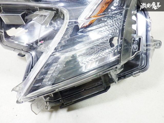 50系プリウス　後期　ZVW51 左ヘッドライト プリウス 50系/ZVW50/ZVW51/ZVW55 純正 後期 左 ヘッドライト