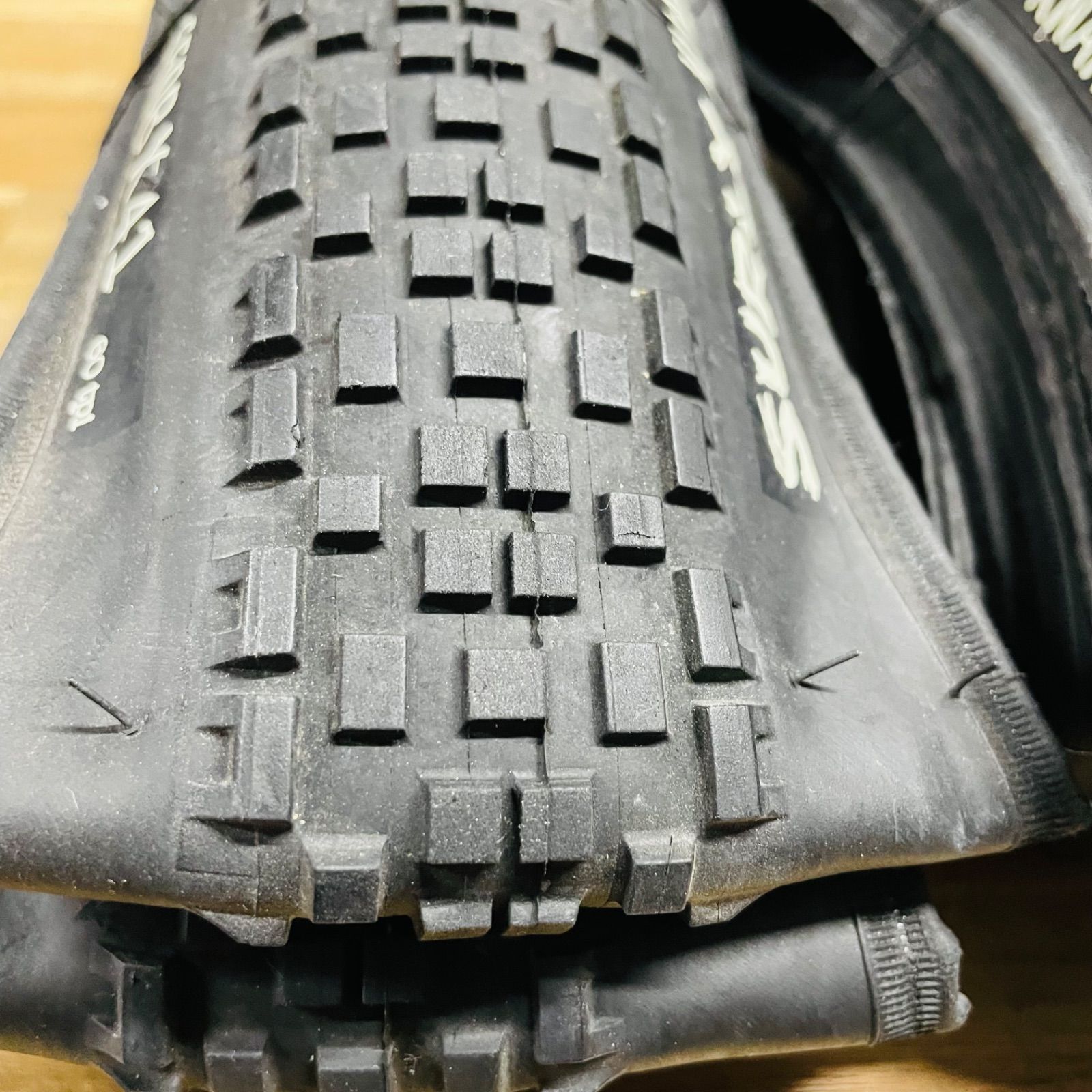 SURLY KNARD 650B×41 クリンチャー タイヤ セット チューブ