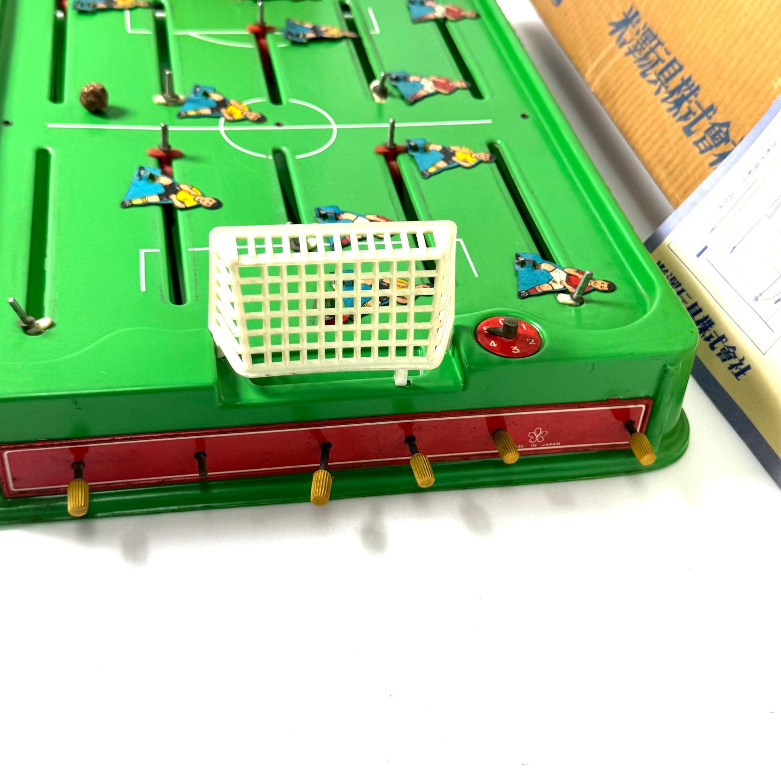 昭和レトロ 初期型 ヨネザワのサッカーゲーム プレイヤーブリキ製 元箱