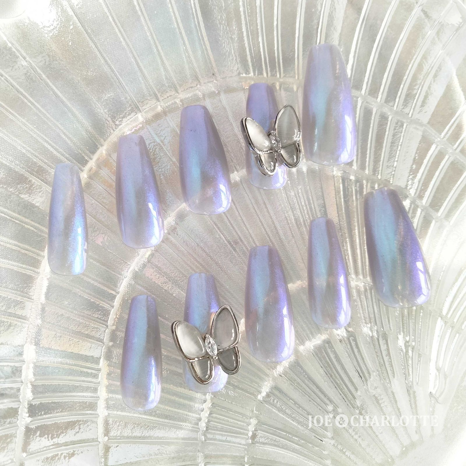 No.23 ジェルネイル チップ バタフライ　ラメ オーロラパウダー薄紫シルバー