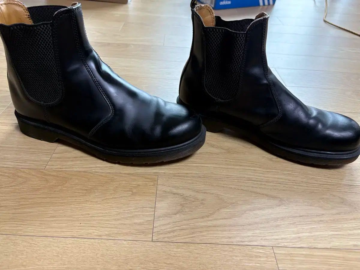 MARTENS ドクターマーチン