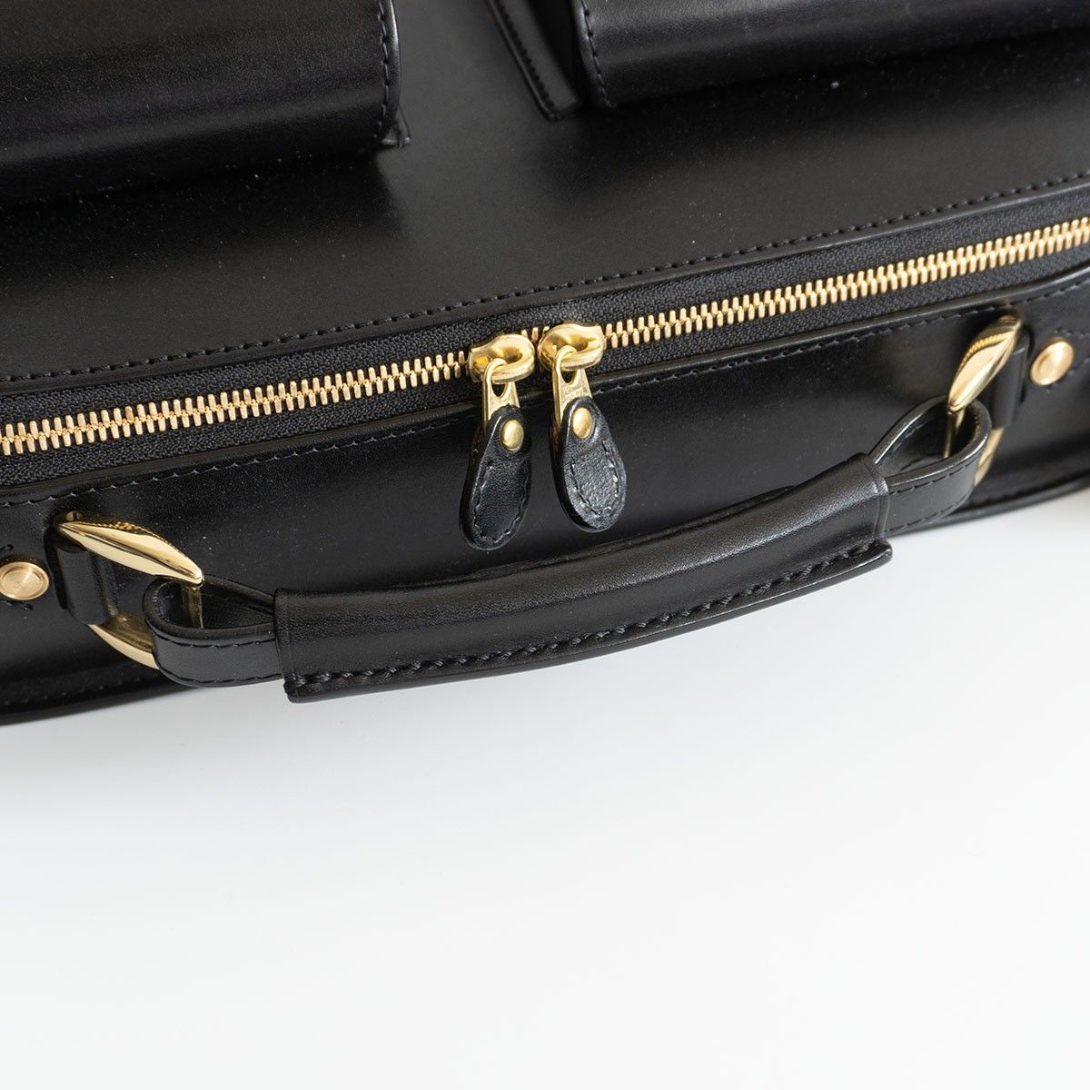 【人気】ITAGAKI 鞄 いたがき クラシカルショルダーバッグ レザー 黒 人気】ITAGAKI 鞄 いたがき クラシカルショルダーバッグ レザー