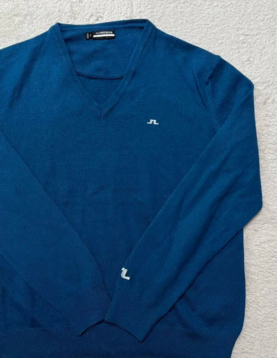 J.LINDEBERG J.リンドバーグ Vネック ゴルフ ニット WWW_OLIVIERBERNSTEIN_COM