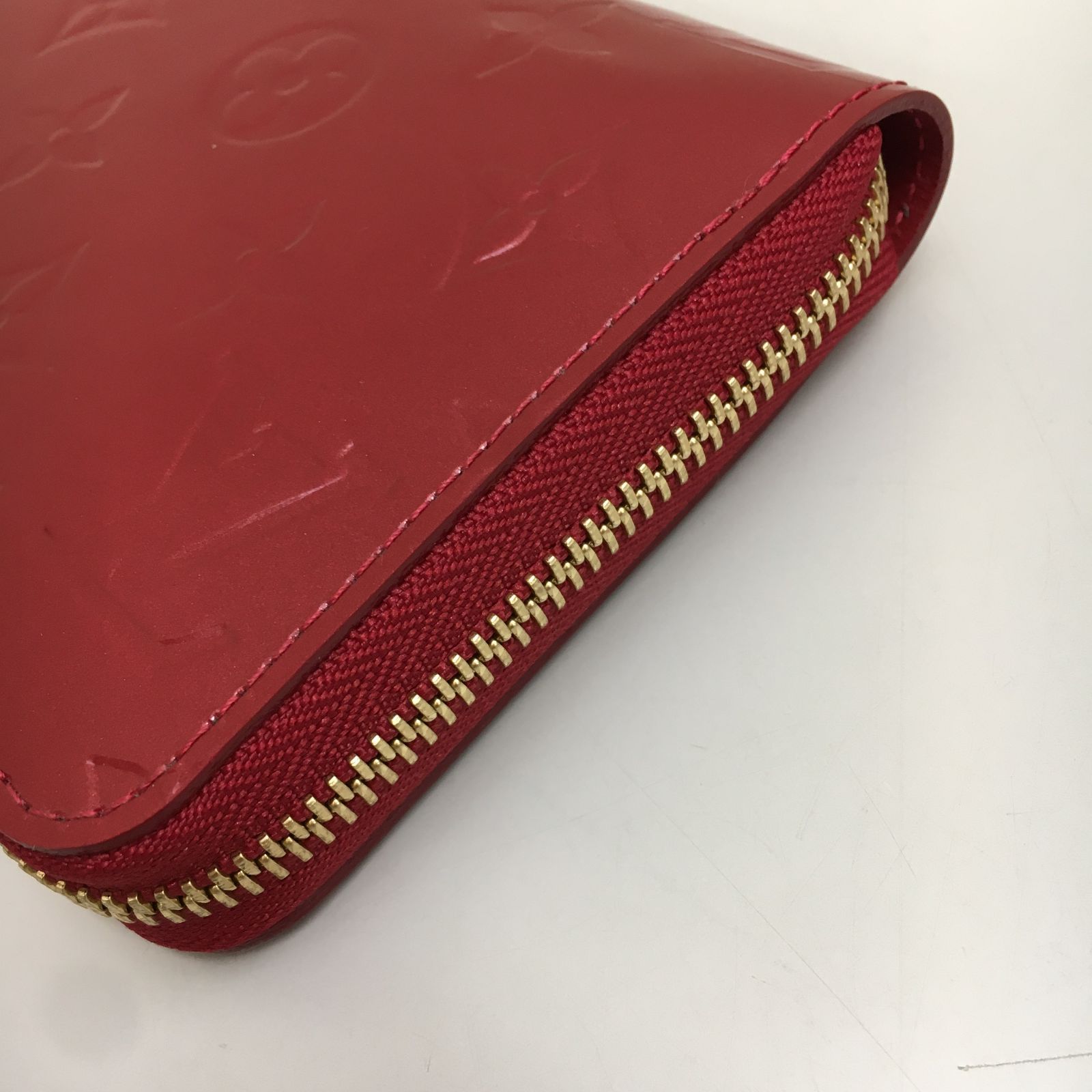 ルイヴィトン LOUIS VUITTON ジッピーウォレット ヴェルニ ローズ 