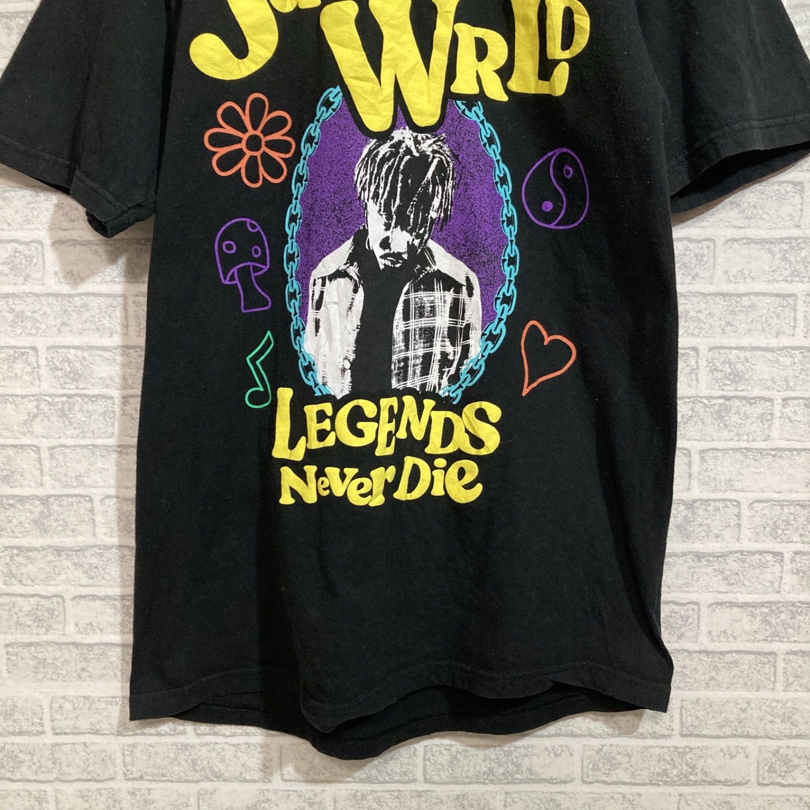 Juice Wrld【Tシャツ☆半袖☆ジュースワールドラップ☆ラッパー☆ミュージック☆Uネック☆コットン☆黒☆古着】Mサイズ