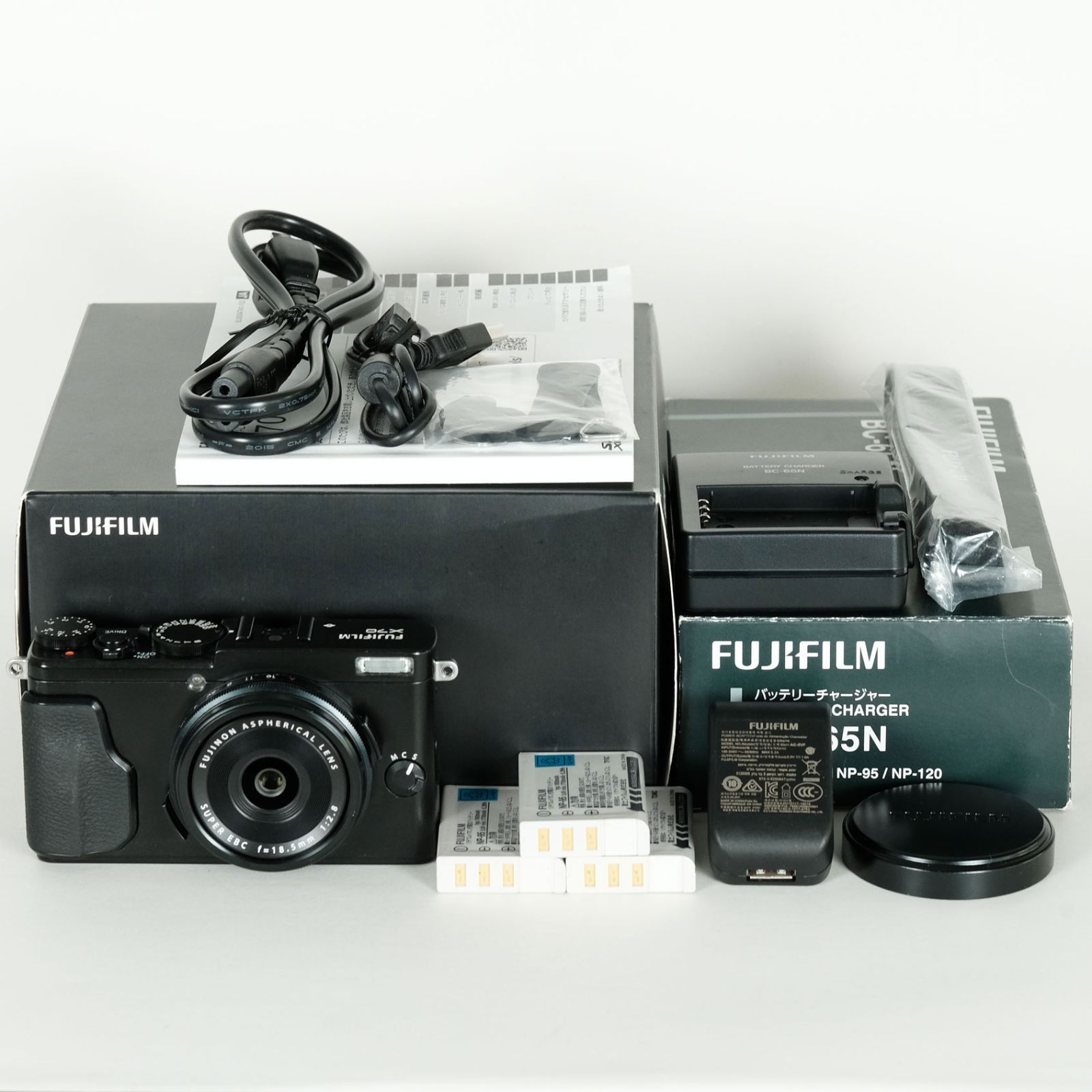 ｜バッテリー3個 チャージャー付 FUJIFILM X70 ブラック | コンパクトデジタルカメラ
