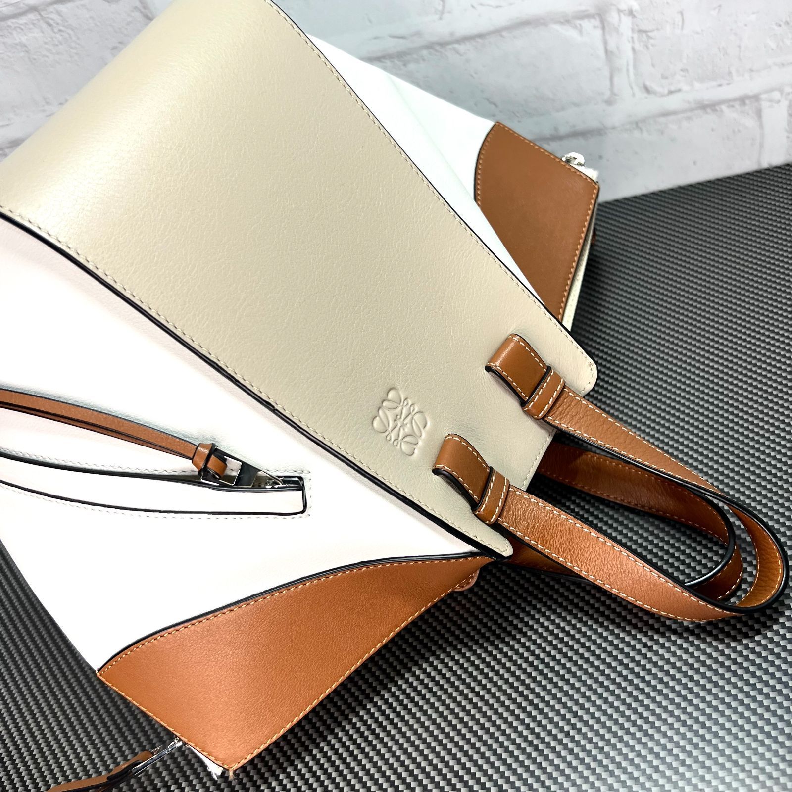 LOEWE／ロエベ ハンモック スモール トリコロールカラー - メルカリ
