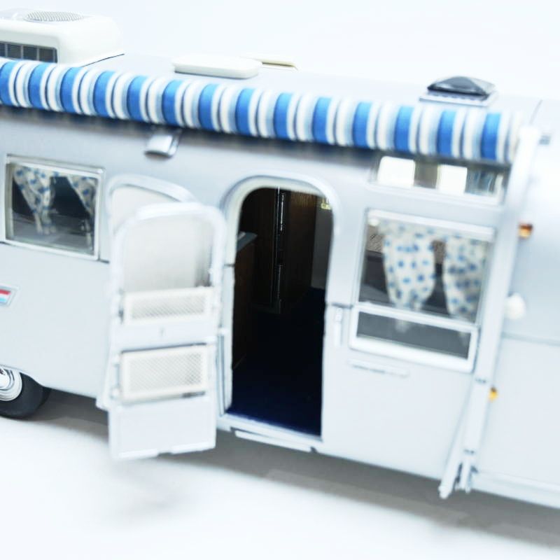 T04-s018 フランクリンミント 1/24 AIRSTREAM TRAILER エア