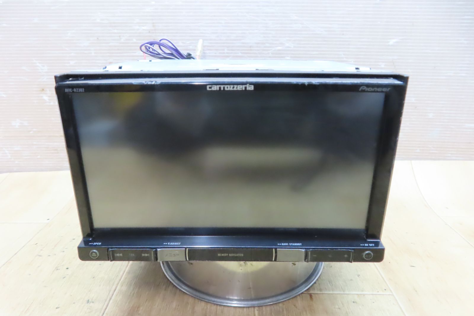 動作保証付☆F2593&frasl;カロッツェリア AVIC-RZ302 メモリーナビ 地図2018