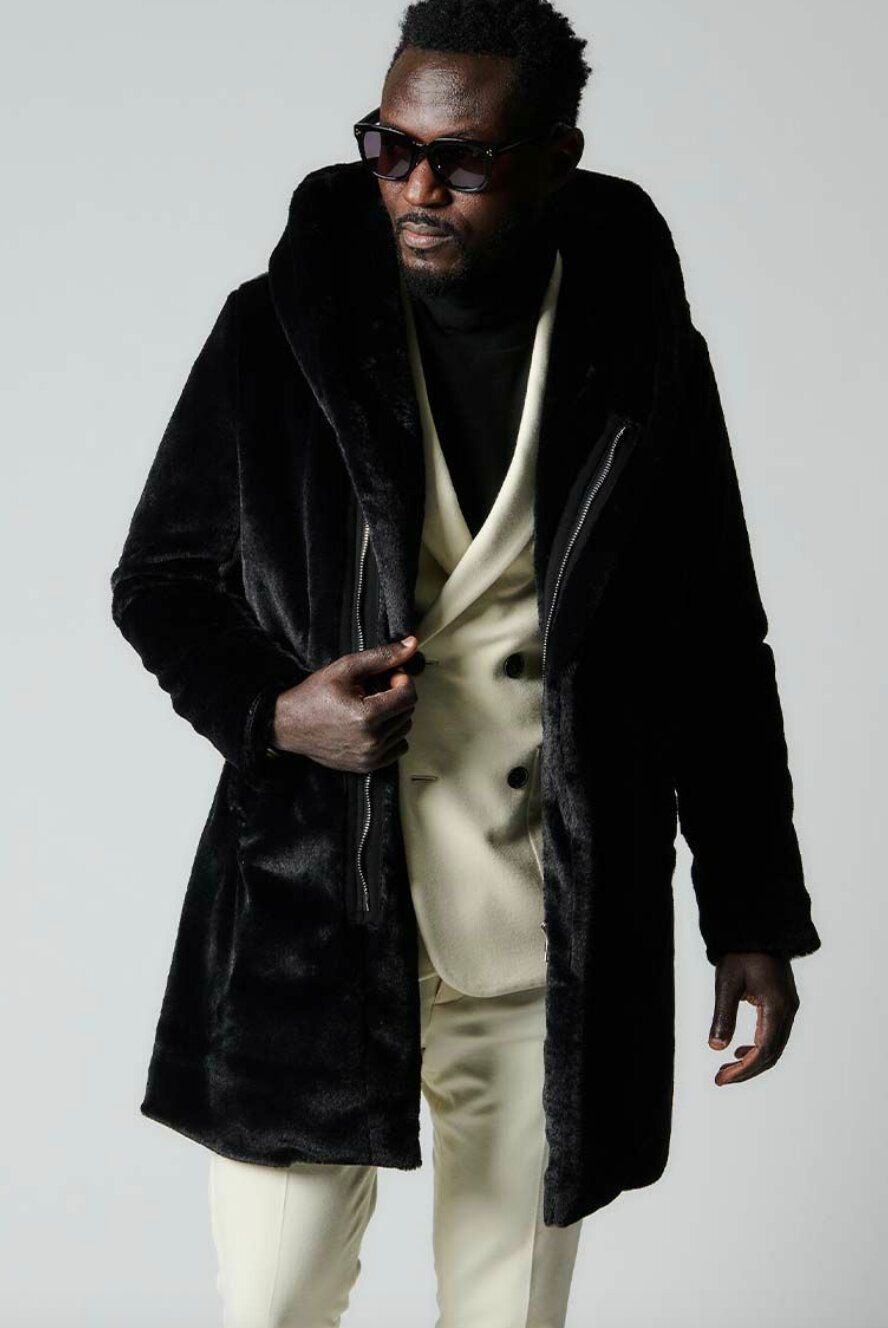 未使用 1piu1uguale3 ウノピゥウ 6 ブラック WRAP COAT ラップネック