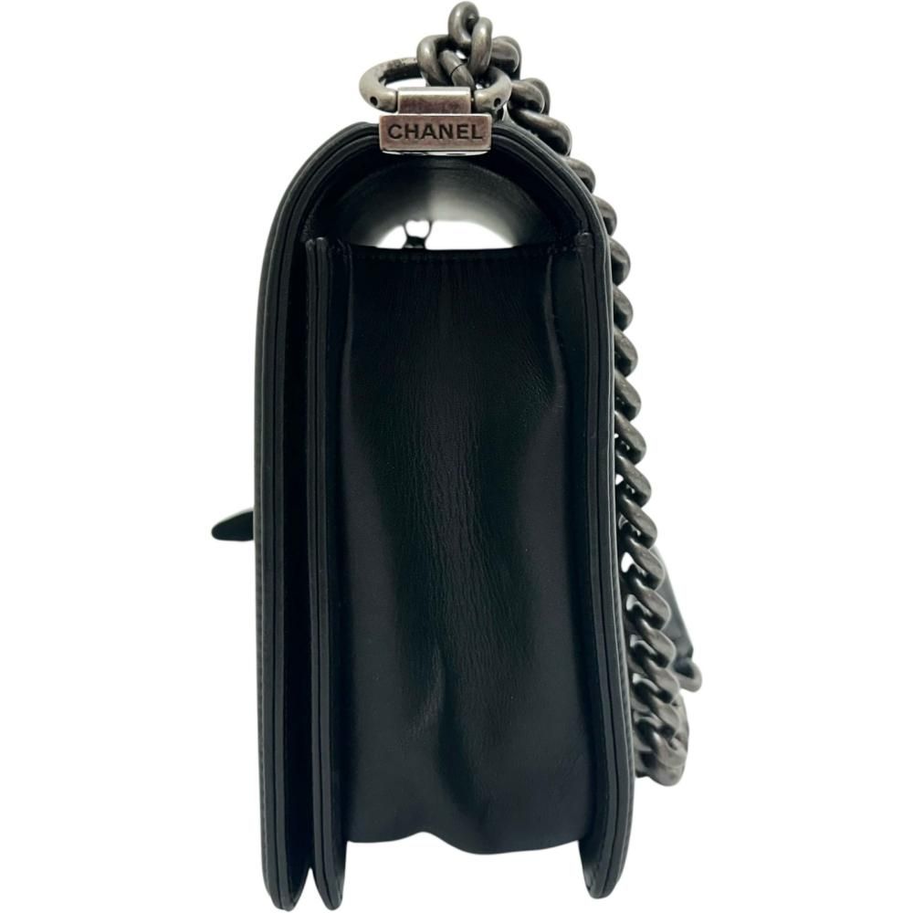 CHANEL/シャネル】ボーイシャネル28 Vステッチ チェーン