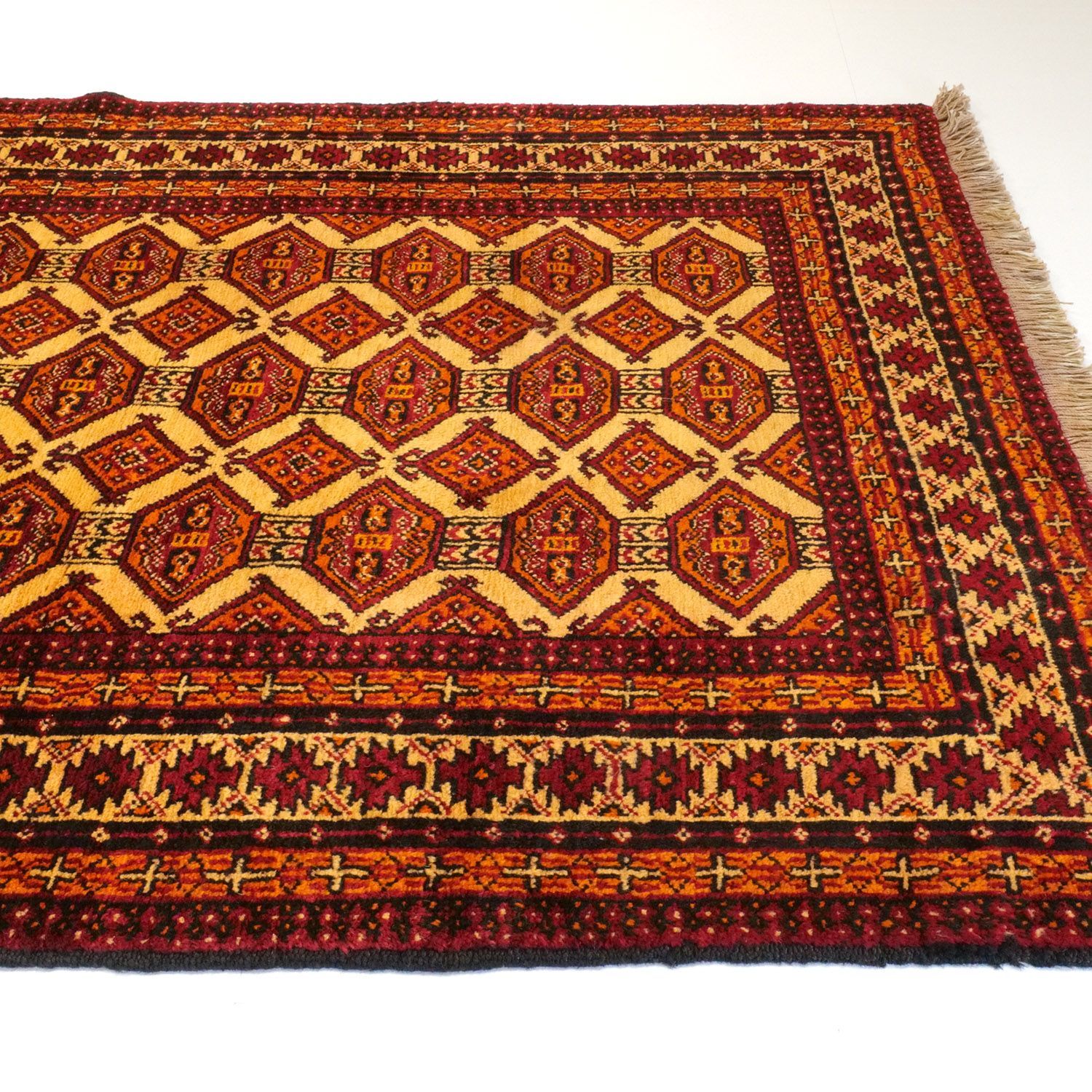 ペルシャ絨毯・148×113 セミアンティーク ラグ 1970年代 草花文様