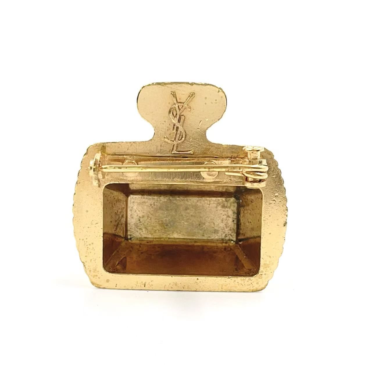 ゴールド ブローチ