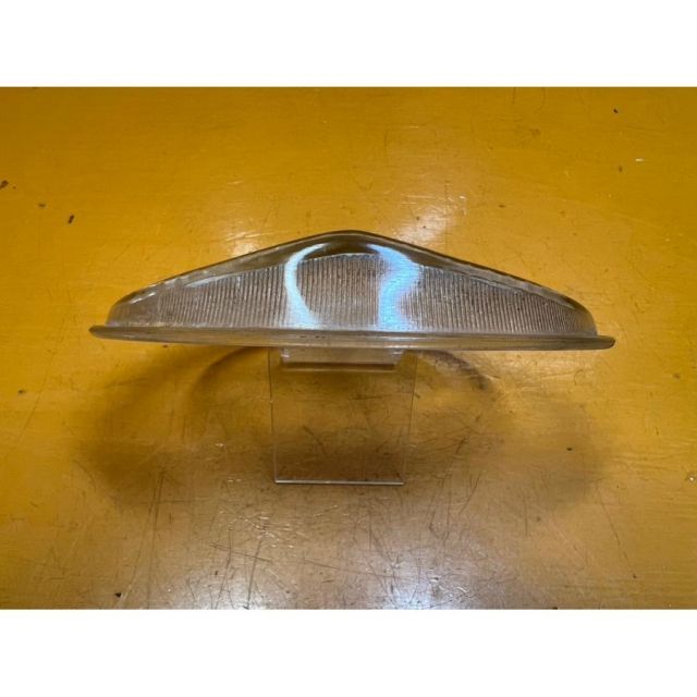 ヘッドライト レンズ