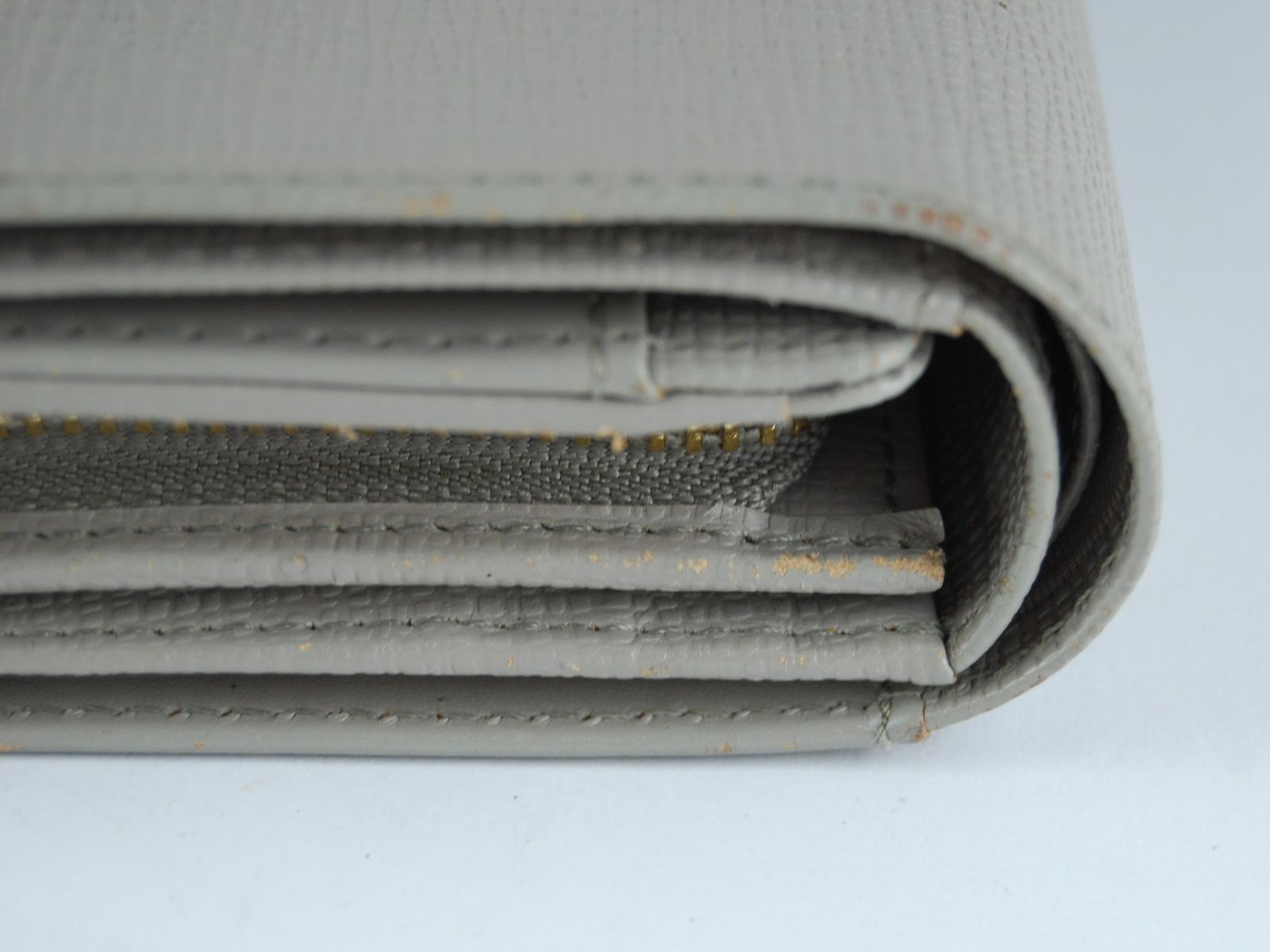 USED/B】アニエスベーagnesb 二つ折り財布 グレー コンパクト - メルカリ