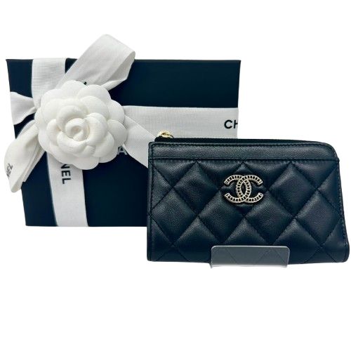 ♪CHANEL シャネル フラグメントケース マトラッセ ラインストーンココマーク