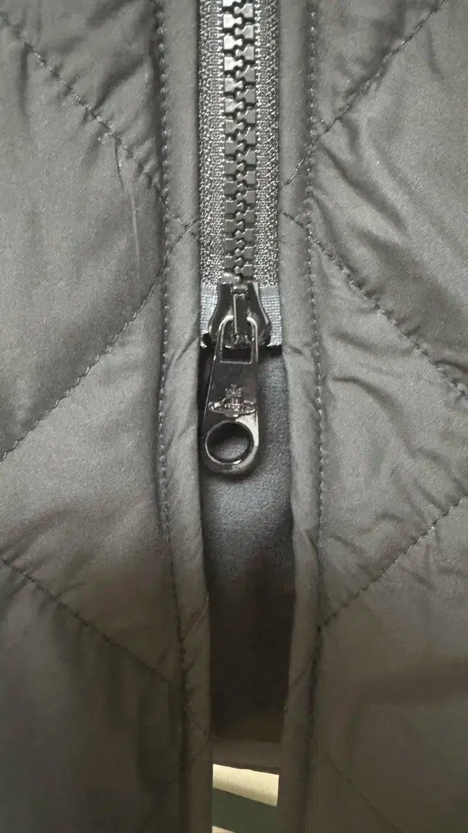 Vivienne Westwood ヴィヴィアン ウエストウッド 刺繍 ブラック キルティング ダウン スカート ラウンド時に良し ゴルフスカート GULLKHAN_COM