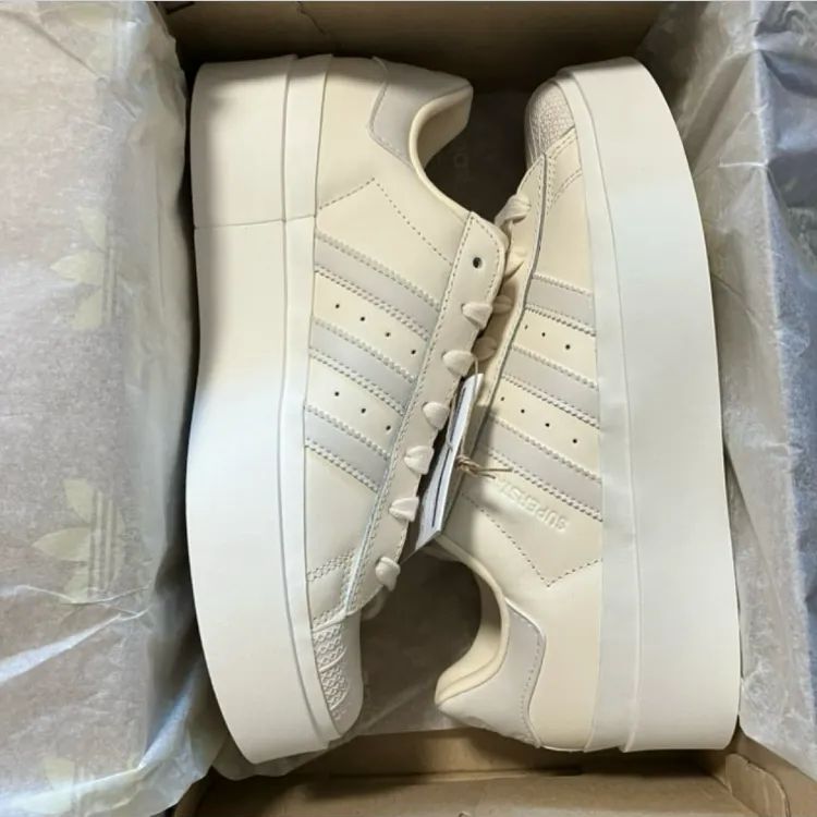 早い者勝ち 売切れ前に adidas SST BONEGA 厚底スニーカー 早い者勝ち 売切れ前に adidas SST BONEGA 厚底スニーカー